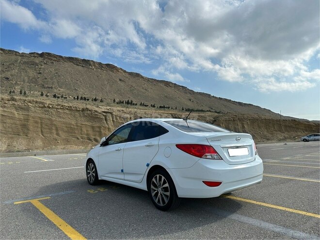 Hyundai Accent 2013, 153,000 km - 1.6 л - Bakı