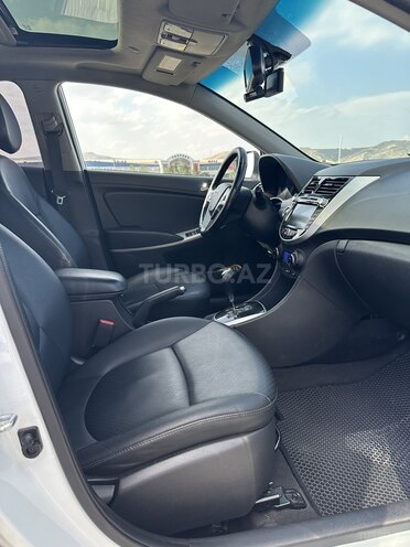 Hyundai Accent 2013, 153,000 km - 1.6 л - Bakı