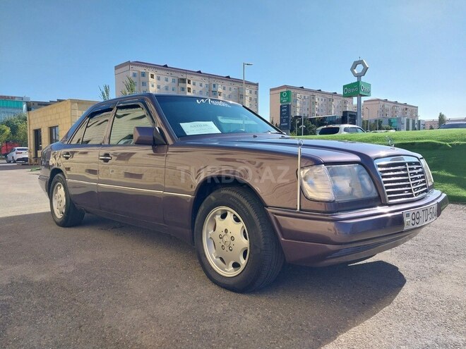 Mercedes E 220 1994, 410,000 km - 2.2 л - Sumqayıt