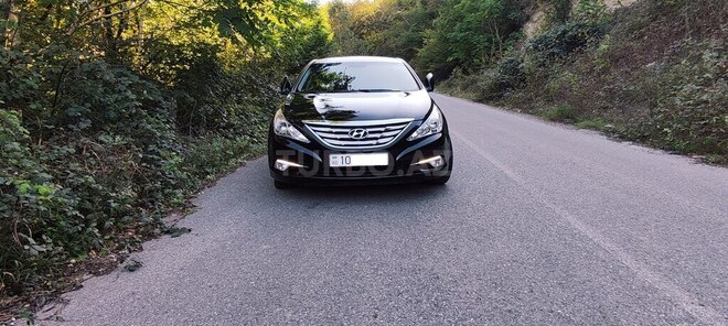 Hyundai Sonata 2014, 231,400 km - 2.0 l - Qusar