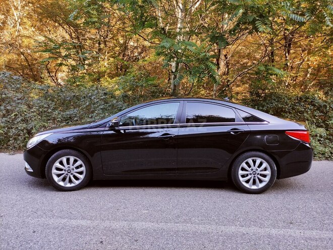 Hyundai Sonata 2014, 231,400 km - 2.0 l - Qusar