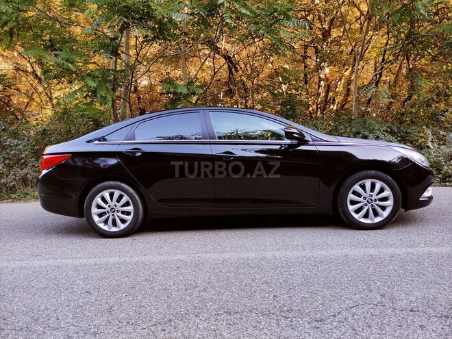Hyundai Sonata 2014, 231,400 km - 2.0 l - Qusar