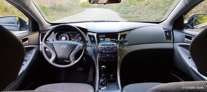Hyundai Sonata 2014, 231,400 km - 2.0 l - Qusar