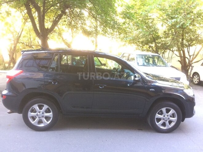 Toyota RAV4 2010, 295,000 km - 2.2 l - Bakı