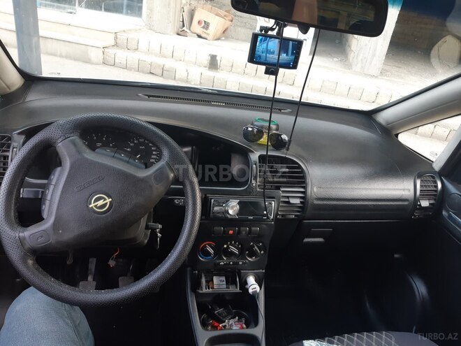 Opel Zafira 1999, 305,000 km - 1.8 l - Xaçmaz