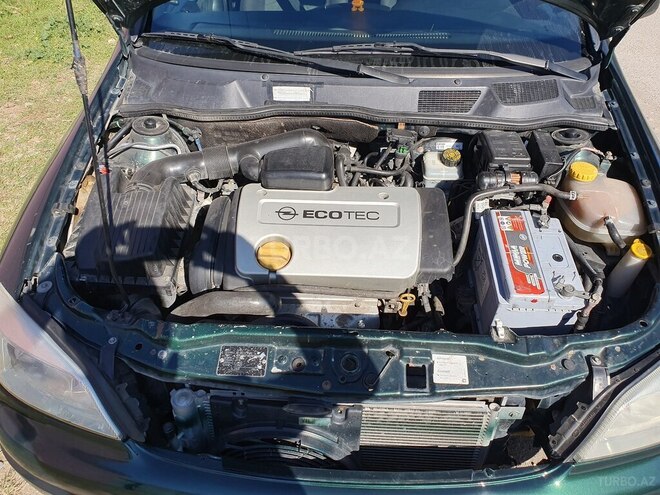 Opel Astra 2000, 350,000 km - 1.6 l - Qazax