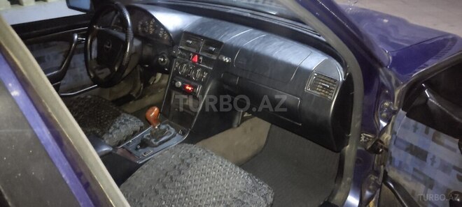 Mercedes C 180 1995, 270,936 km - 1.8 l - Salyan