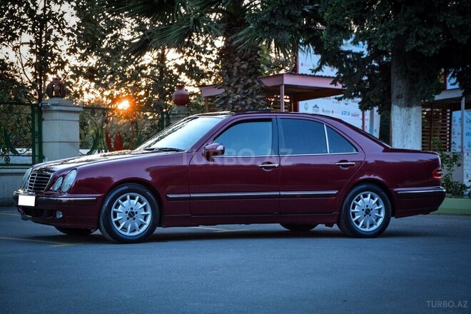 Mercedes E 240 1999, 343,000 km - 2.4 l - Bakı