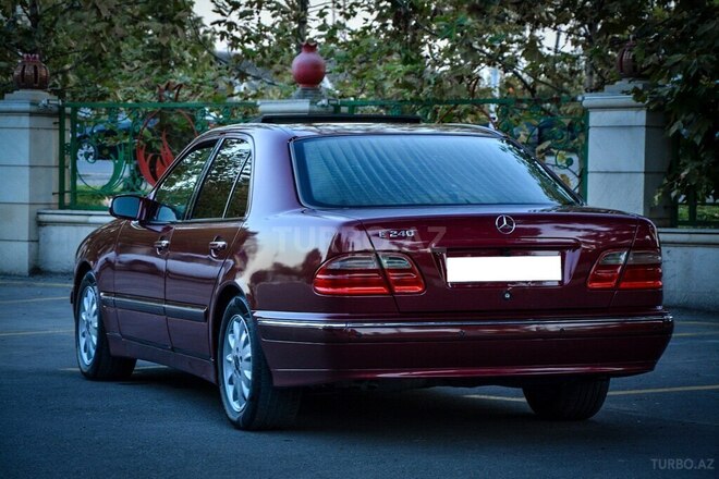 Mercedes E 240 1999, 343,000 km - 2.4 l - Bakı