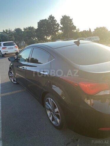 Hyundai Elantra 2015, 120,000 km - 1.8 л - Bakı