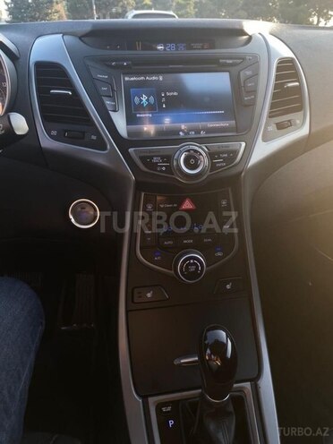 Hyundai Elantra 2015, 120,000 km - 1.8 л - Bakı