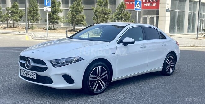 Mercedes A 250 e 2020, 49,000 km - 1.3 л - Bakı