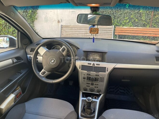 Opel Astra 2009, 202,000 km - 1.7 l - Bakı