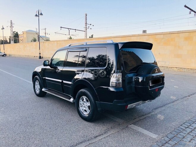 Mitsubishi Pajero 2007, 143,000 km - 3.0 l - Bakı
