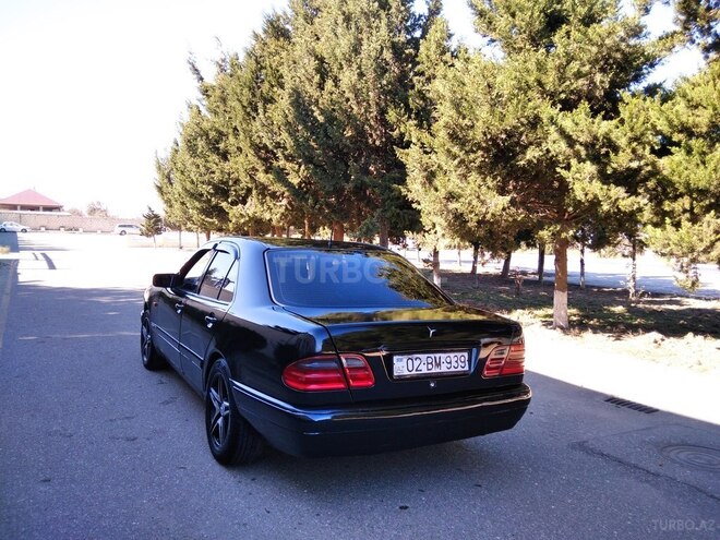 Mercedes E 220 1996, 580,690 km - 2.2 l - Sumqayıt