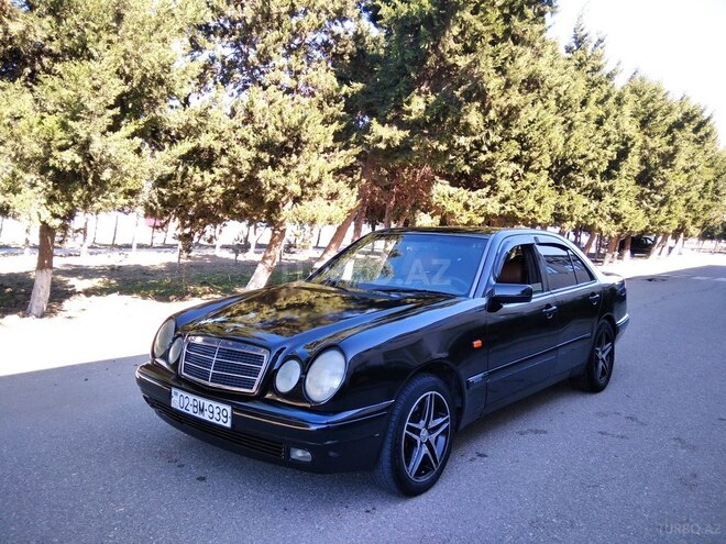 Mercedes E 220 1996, 580,690 km - 2.2 l - Sumqayıt