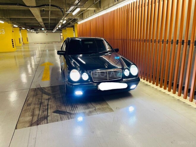 Mercedes E 240 1998, 358,000 km - 2.4 l - Gəncə