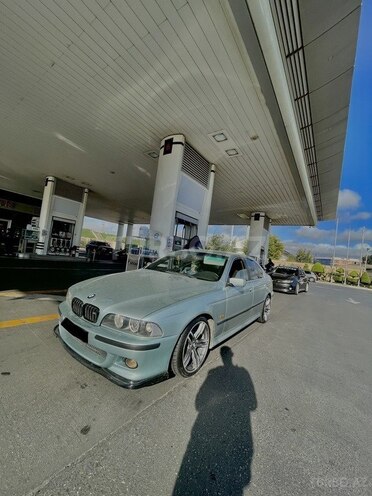 BMW 523 1998, 300,000 km - 2.5 l - Bakı