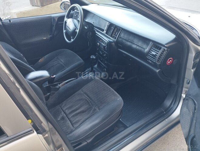 Opel Vectra 1996, 228,000 km - 1.8 l - Bakı