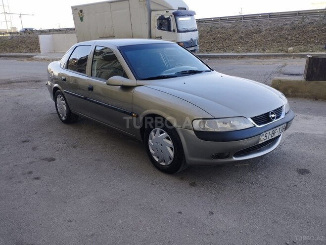 Opel Vectra 1996, 228,000 km - 1.8 l - Bakı