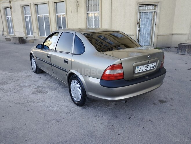 Opel Vectra 1996, 228,000 km - 1.8 l - Bakı