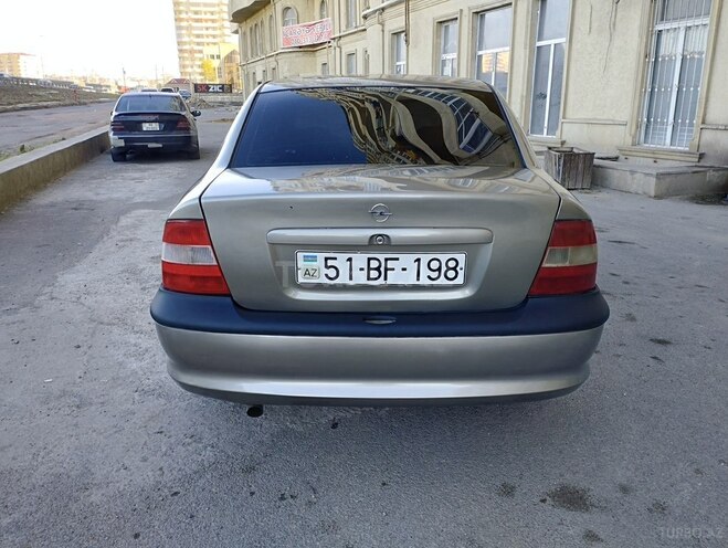 Opel Vectra 1996, 228,000 km - 1.8 l - Bakı
