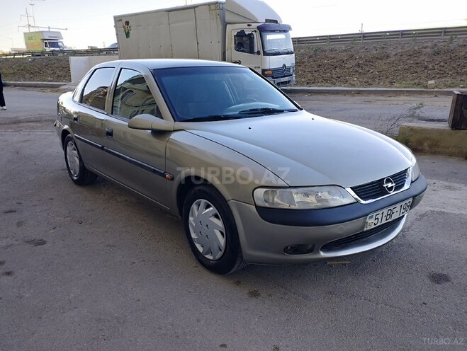Opel Vectra 1996, 228,000 km - 1.8 l - Bakı