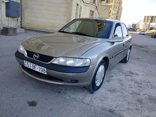Opel Vectra 1996, 228,000 km - 1.8 l - Bakı