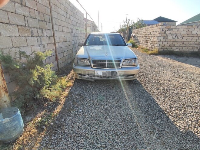 Mercedes C 180 1997, 325,000 km - 1.8 л - Bakı