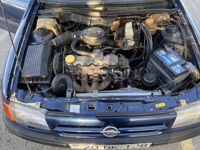 Opel Astra 1992, 321,456 km - 1.8 l - Bakı