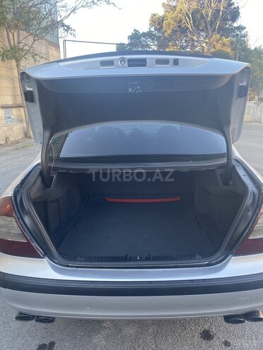 Mercedes E 240 2002, 233,000 km - 2.6 л - Bakı