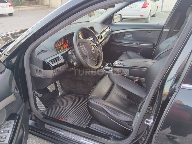 BMW 745 2002, 28,000 km - 4.4 л - Bakı