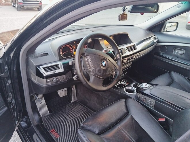 BMW 745 2002, 28,000 km - 4.4 л - Bakı