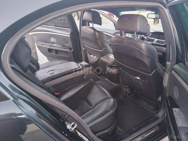 BMW 745 2002, 28,000 km - 4.4 л - Bakı