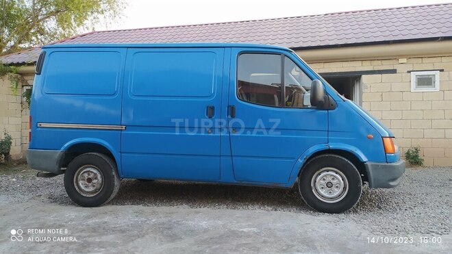 Ford Transit 2001, 150,000 km - 2.5 l - Sabirabad