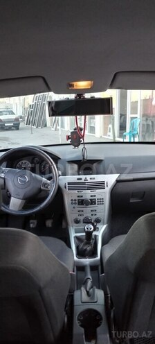 Opel Astra 2010, 236,000 km - 1.4 l - Bakı