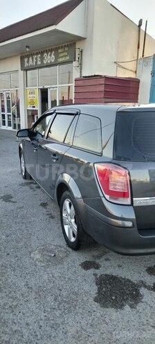 Opel Astra 2010, 236,000 km - 1.4 l - Bakı