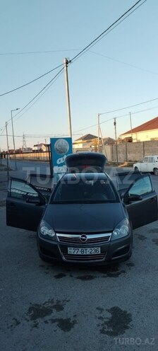 Opel Astra 2010, 236,000 km - 1.4 l - Bakı