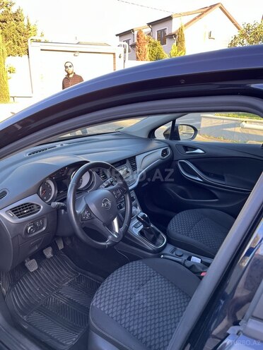 Opel Astra 2017, 220,000 km - 1.0 l - Bakı