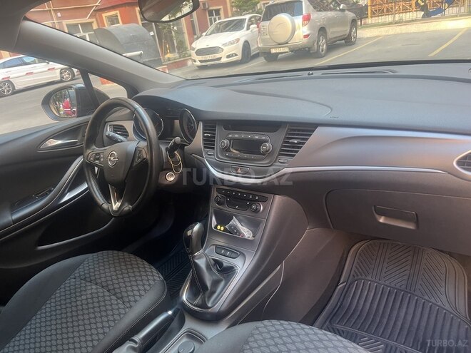 Opel Astra 2017, 220,000 km - 1.0 l - Bakı