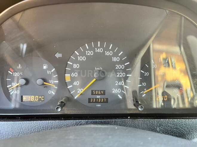 Mercedes C 220 1995, 331,350 km - 2.2 л - Lənkəran