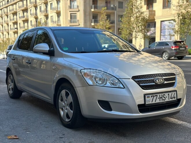 Kia Ceed 2009, 136,000 km - 1.6 l - Bakı