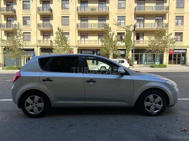 Kia Ceed 2009, 136,000 km - 1.6 l - Bakı