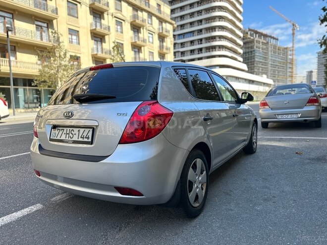 Kia Ceed 2009, 136,000 km - 1.6 l - Bakı
