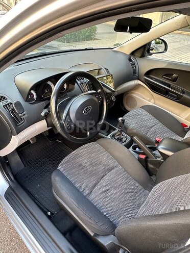 Kia Ceed 2009, 136,000 km - 1.6 l - Bakı