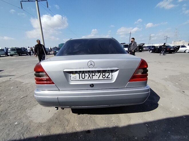 Mercedes C 220 1994, 420,000 km - 2.2 l - Bakı