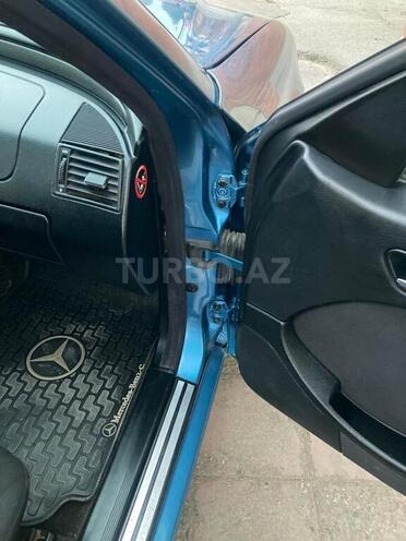 Mercedes C 180 1999, 193,000 km - 1.8 l - Gəncə