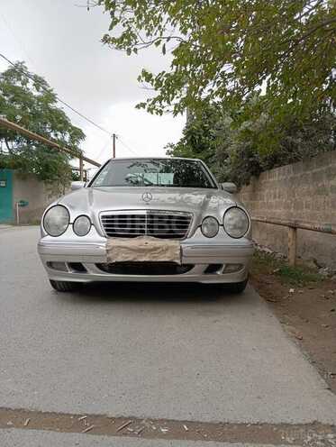 Mercedes E 220 2001, 456,886 km - 2.2 л - Bakı