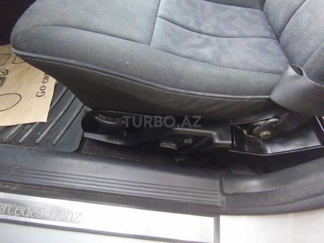 Mercedes E 220 2001, 456,886 km - 2.2 л - Bakı