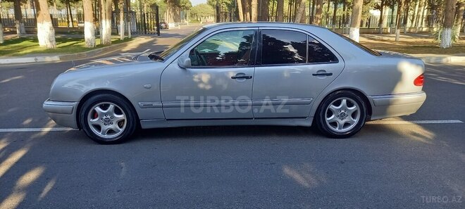 Mercedes E 240 1999, 214,745 km - 2.4 l - Sumqayıt